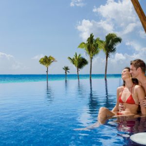 Luxury Mexico Holiday Packages Dreams Riviera Cancun Resort And Spa Mexico Pool Bar