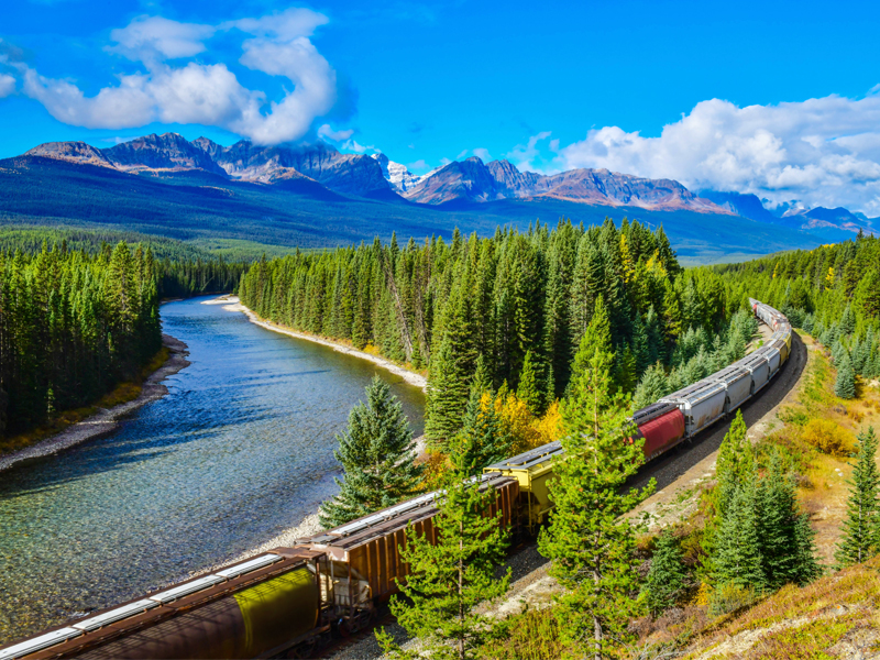 Rocky Mountaineer Best Times To Visit Canada Luxury Canada Holiday Packages