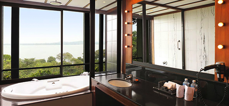 Luxury Sri Lanka Holiday Packages Heritance Kandalama Deluxe Room 2