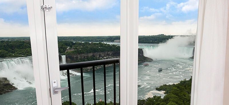 Luxury Canada Holiday Packages Sheraton On The Falls Bi Level Suites 2