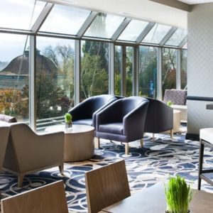 Luxury Canada Holiday Packages Sheraton On The Falls Lounge