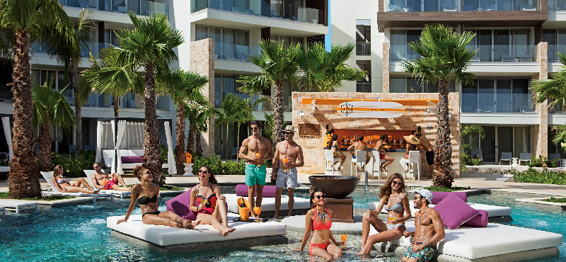 Luxury Mexico Holidays Packages Breathless Riviera Cancun Resort & Spa Fizz Iced Champagne Bar