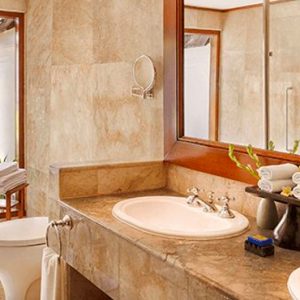 Luxury Bali Holiday Packages The Oberoi Bali Luxury Lanai Partial Ocean View Room Bathroom