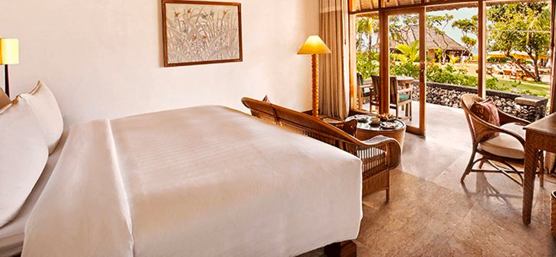 Luxury Bali Holiday Packages The Oberoi Bali Luxury Lanai Partial Ocean View Room Bedroom