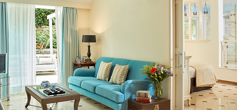 Luxury Greece Holiday Packages Elounda Gulf Villas Deluxe Senior Suites Image 8