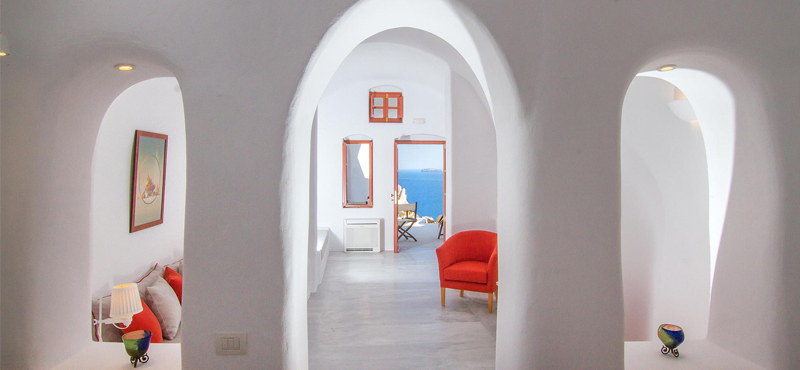 Luxury Greece Holiday Packages Oia Mare Villas Cave Superior Studio With Hot Tub 8