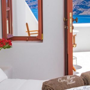 Luxury Greece Holiday Packages Oia Mare Villas Honeymoon Cave Suite With Hot Tub 3