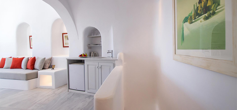 Luxury Greece Holiday Packages Oia Mare Villas Honeymoon Cave Suite With Hot Tub 4