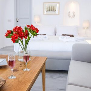 Luxury Greece Holiday Packages Oia Mare Villas Honeymoon Cave Suite With Hot Tub 5