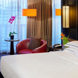 Luxury Singapore Holiday Packages PARKROYAL On Marina Bay Meritus Club Room Bedroom