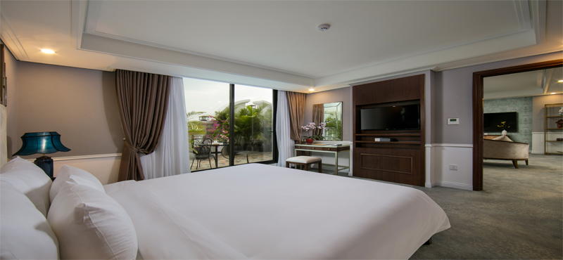 Luxury Vietnam Holiday Packages The Oriental Jade Hotel O’ Presidential Suite (Lake View)