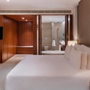 Luxury Dubai Holidays JA Lake View Hotel Bedroom