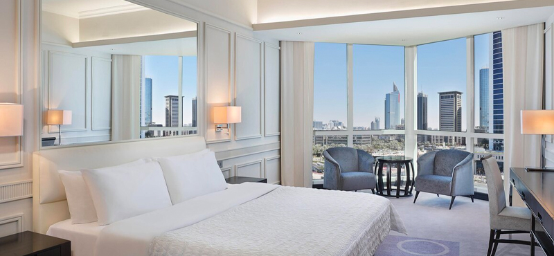 Luxury Dubai Holidays Le Meridien Mina Seyahi Club Room Skyline View