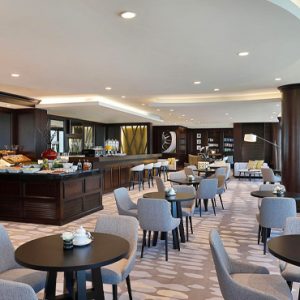 Luxury Dubai Holidays Le Meridien Mina Seyahi Dining Interior 1