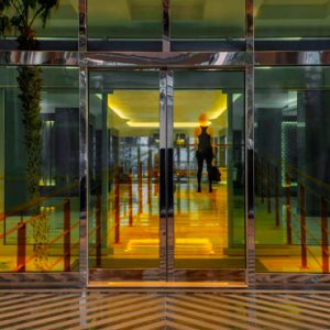 Luxury Dubai Holidays Le Meridien Mina Seyahi Entrance