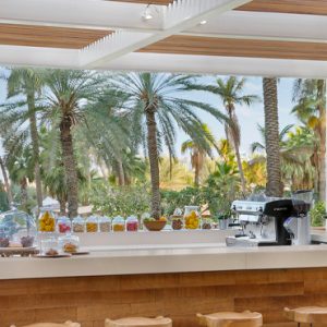 Luxury Dubai Holidays Le Meridien Mina Seyahi Terrace Bar
