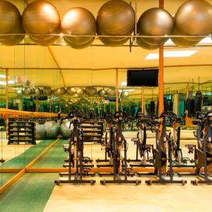Luxury Dubai Holidays Le Meridien Mina Seyahi Gym 2