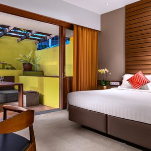 Luxury Singapore Holidays Furama RiverFront Courtyard Club