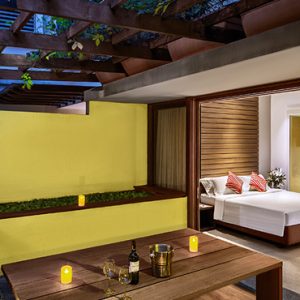 Luxury Singapore Holidays Furama RiverFront Courtyard Club 3