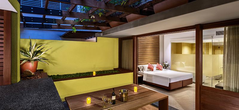 Luxury Singapore Holidays Furama RiverFront Courtyard Club 3