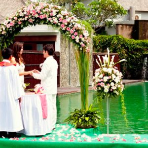 Luxury Bali Holidays FuramaXclusive Resort & Villas Wedding