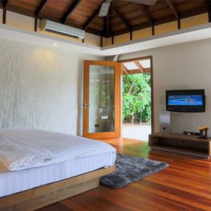 Luxury Maldives Holidays Hideaway Beach Resort Deluxe Sunset Beach Villa Pool 4