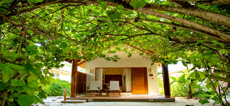 Luxury Maldives Holidays Reethi Faru Resort Garden Villa2