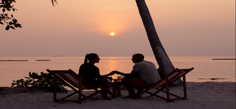 Luxury Maldives Holidays Reethi Faru Resort Sunset Bar2