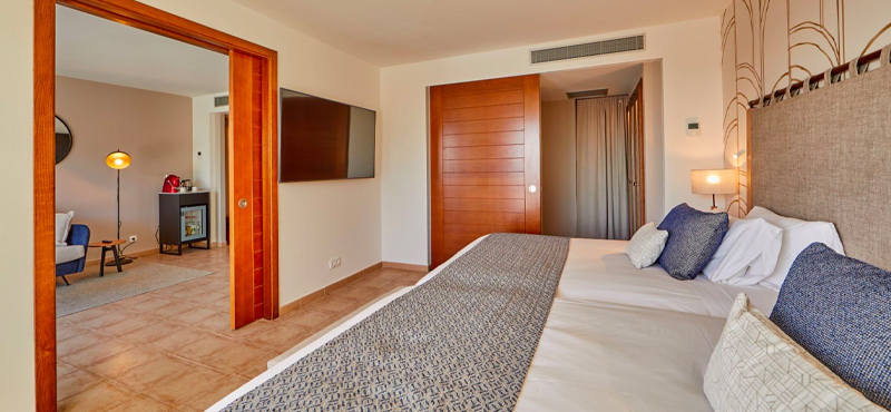 Luxury Spain Holidays Secrets Lanzarote Preferred Club Suite Swim Up 2
