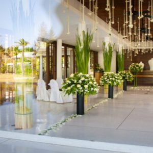 Luxury Thailand Holidays The Sarojin Indoor Wedding Setup2