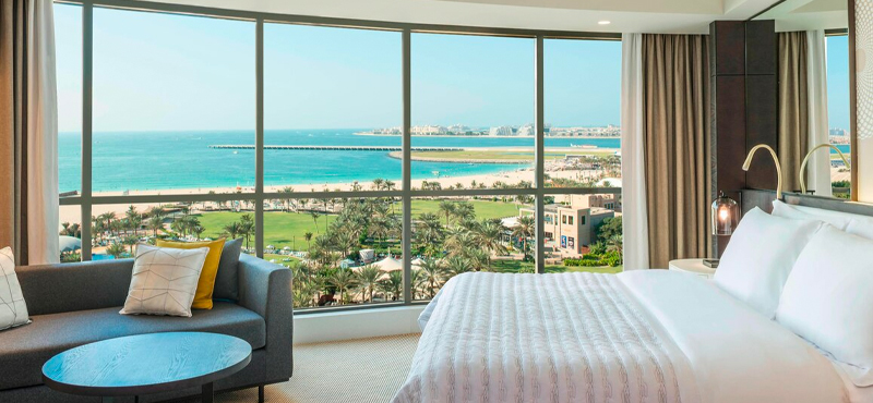 Super Deluxe Suite Club Lounge Access, 1 King (5) Le Royal Meridien Beach Resort & Spa Dubai Holidays