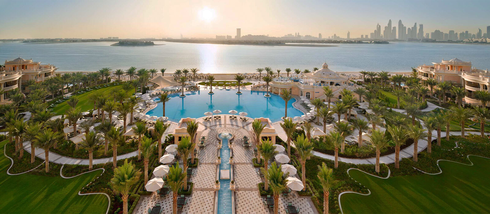 Dubai Holiday Packages Raffles The Palm Dubai Header2