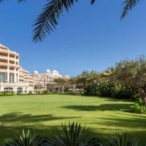 Luxury Dubai Holiday Packages Raffles The Palm Dubai Garden Area